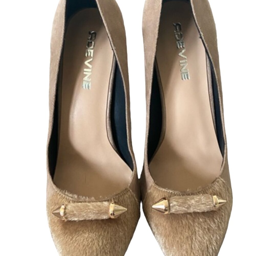 Nubuck Pointed Toe Heel with Fur & Metal Detail